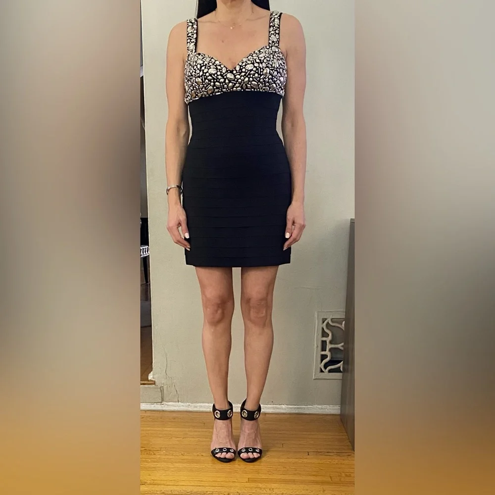 SHERRI HILL, black, dress. Size 4 - Picture 2 of 5